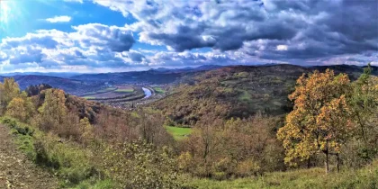 Panoráma a výhľady z hradiska Holíš