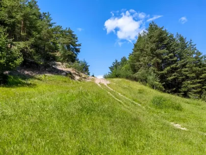 Ambiciózne stúpanie nad kameňolomom