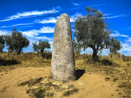 Menir dos Almendres