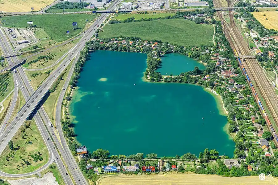 Jazero Vajnory zdroj CBS Slovensko z neba