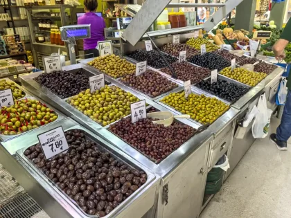 Olive market